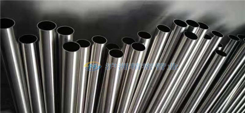 304不锈钢毛细管是一种性能高的合金钢管子(图1)